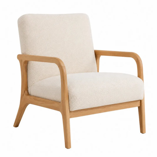 Poltrona in legno con tessuto bouclé beige